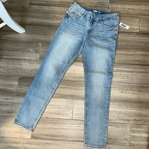 NWT Size 6 Old Navy Rockstar Super Skinny Light Blue Jeans. New with Tags